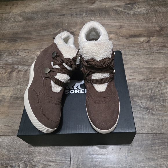 Sorel  Out N Out  Winter Boots Women Size 7.5 - Picture 1 of 11